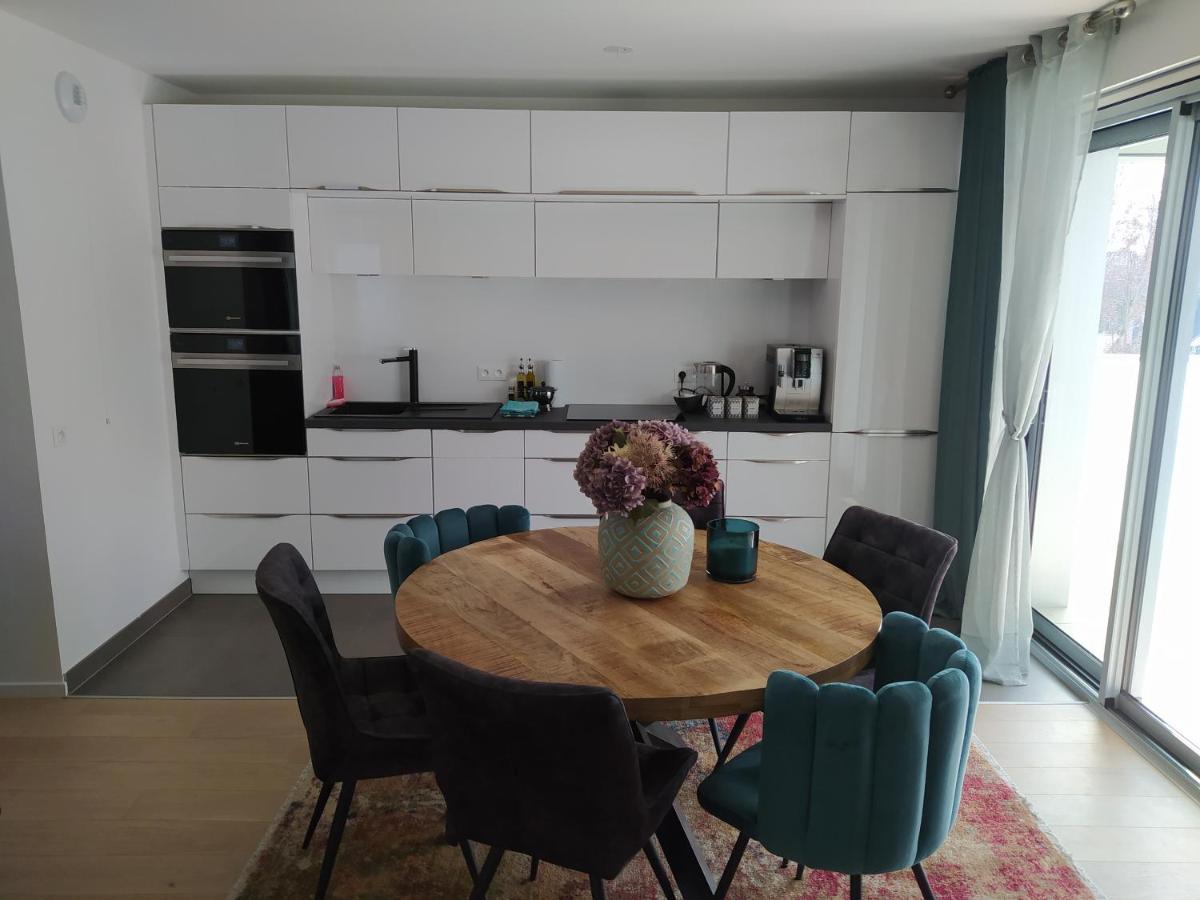 Magnifique F3, 75m² Avec Parking Prive Et Terrasse Apartamento Estrasburgo