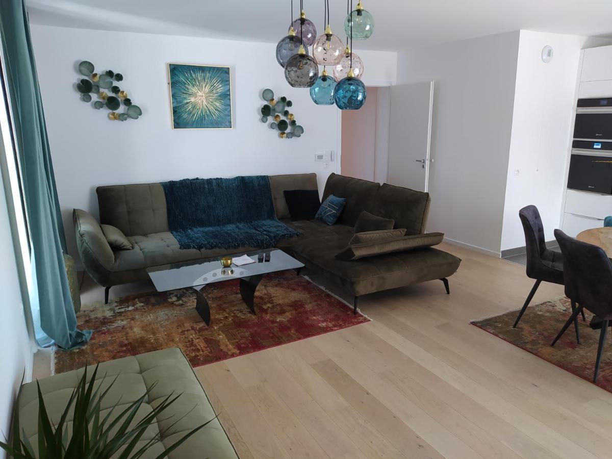 Apartamento Magnifique F3, 75m² Avec Parking Prive Et Terrasse