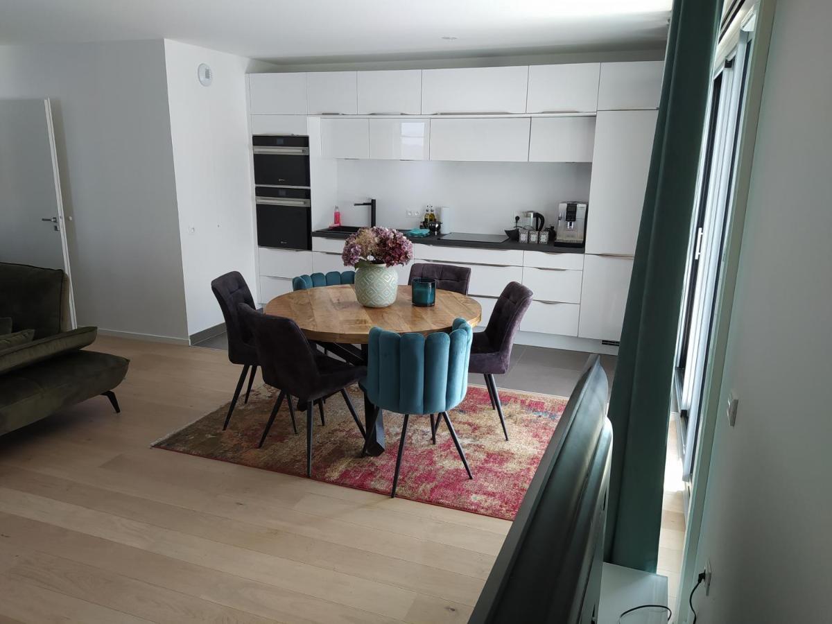 Apartamento Magnifique F3, 75m² Avec Parking Prive Et Terrasse